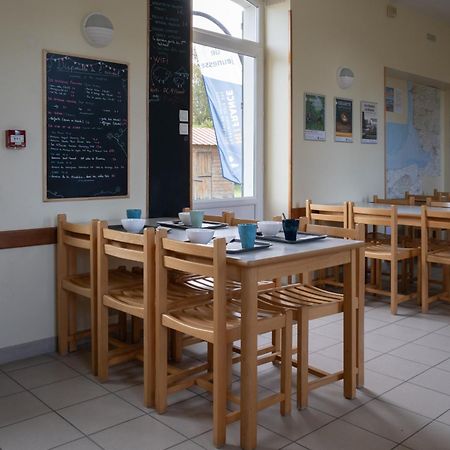 Auberge De Jeunesse Hi Genets Luaran gambar