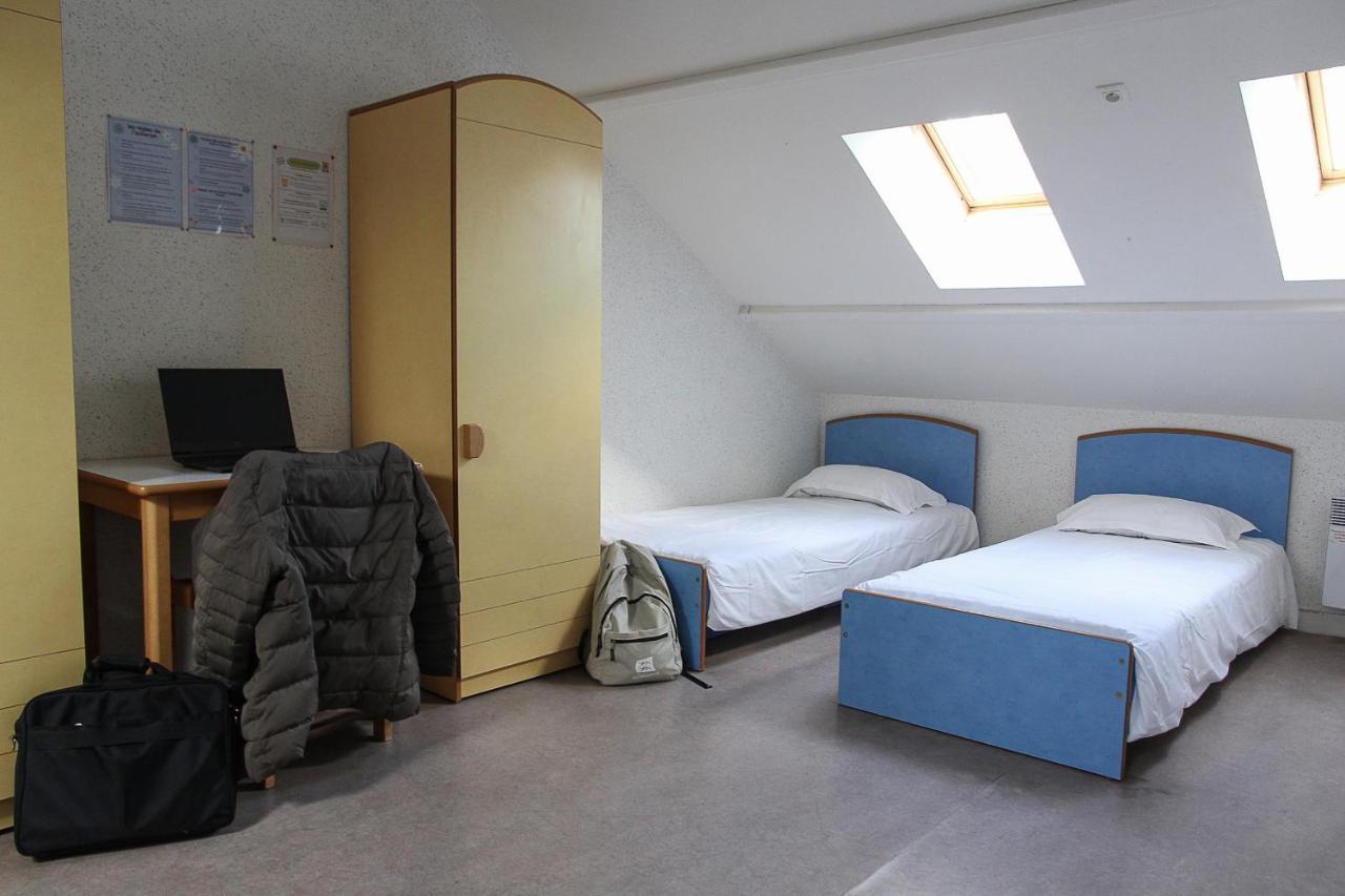 Auberge De Jeunesse Hi Genets Luaran gambar