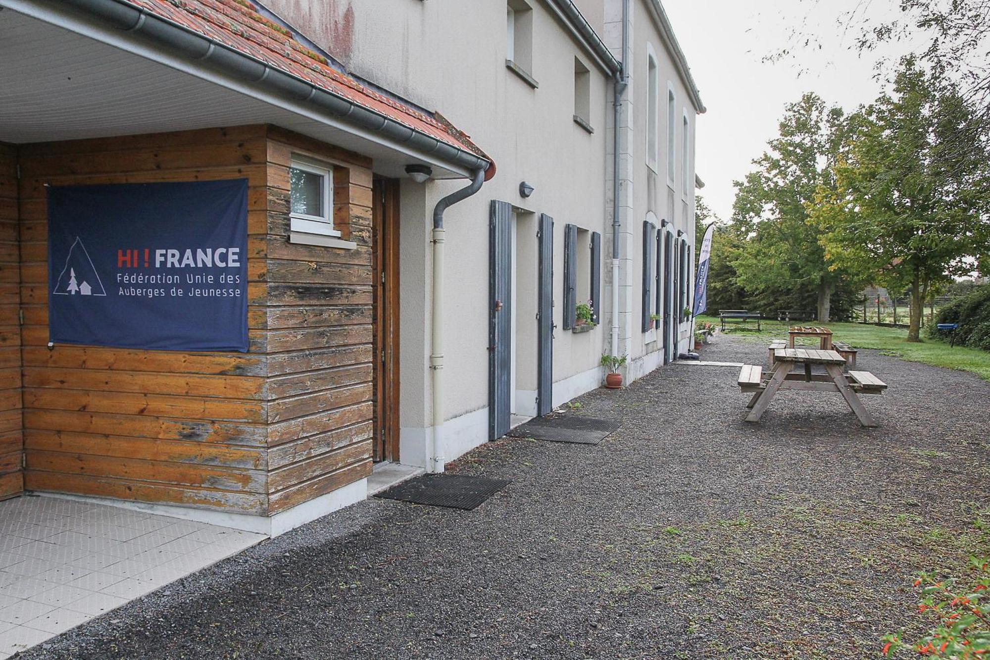 Auberge De Jeunesse Hi Genets Luaran gambar