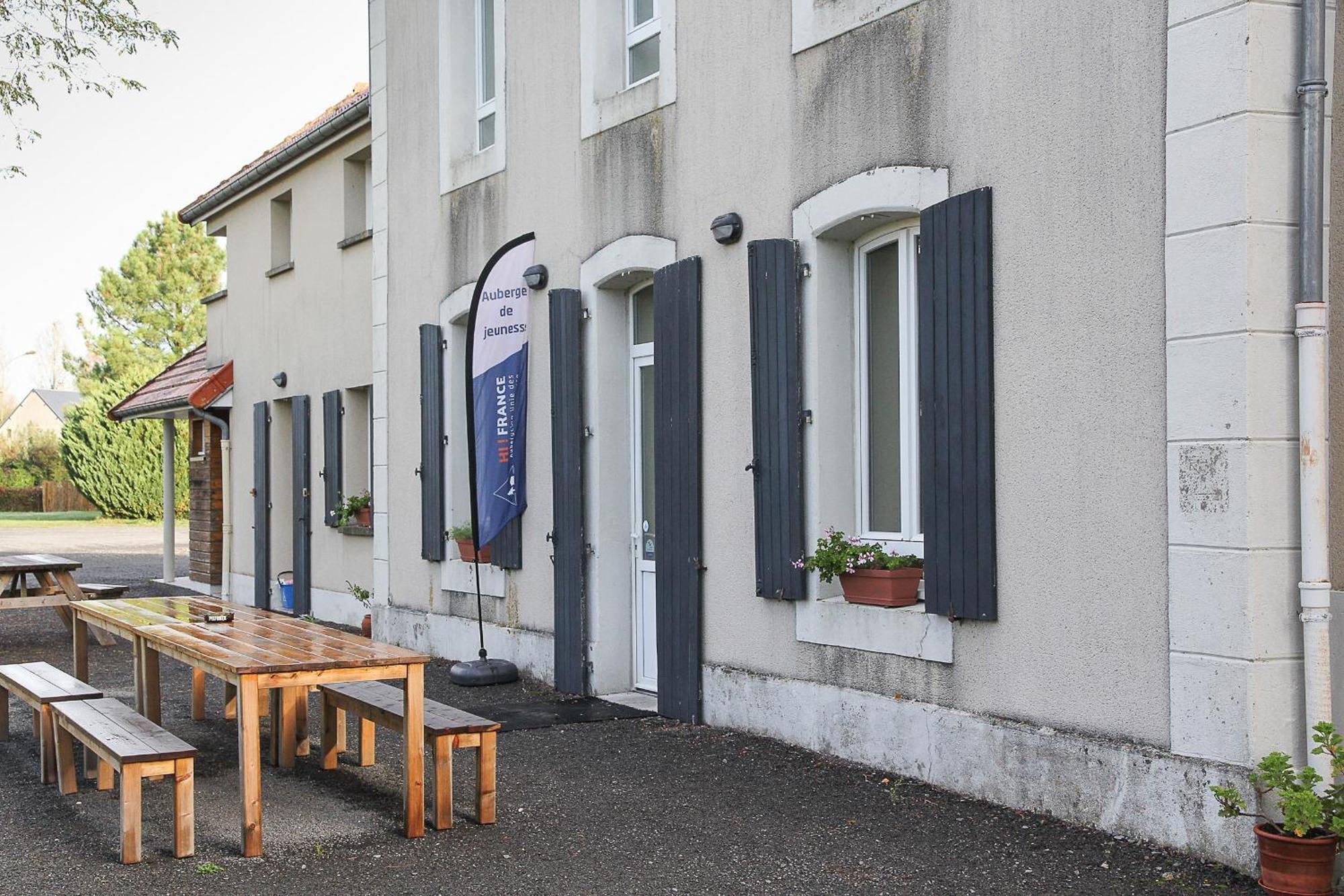 Auberge De Jeunesse Hi Genets Luaran gambar